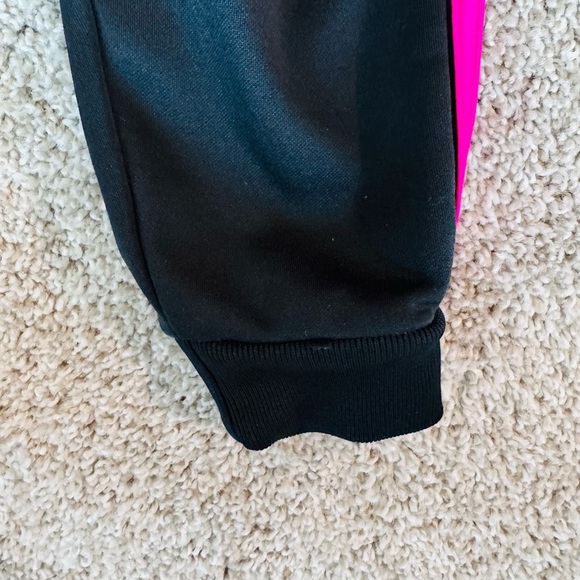 Adidas toddler tracksuit activewear jogger set pink and black 2 pieces size 2t - Picture 6 of 10